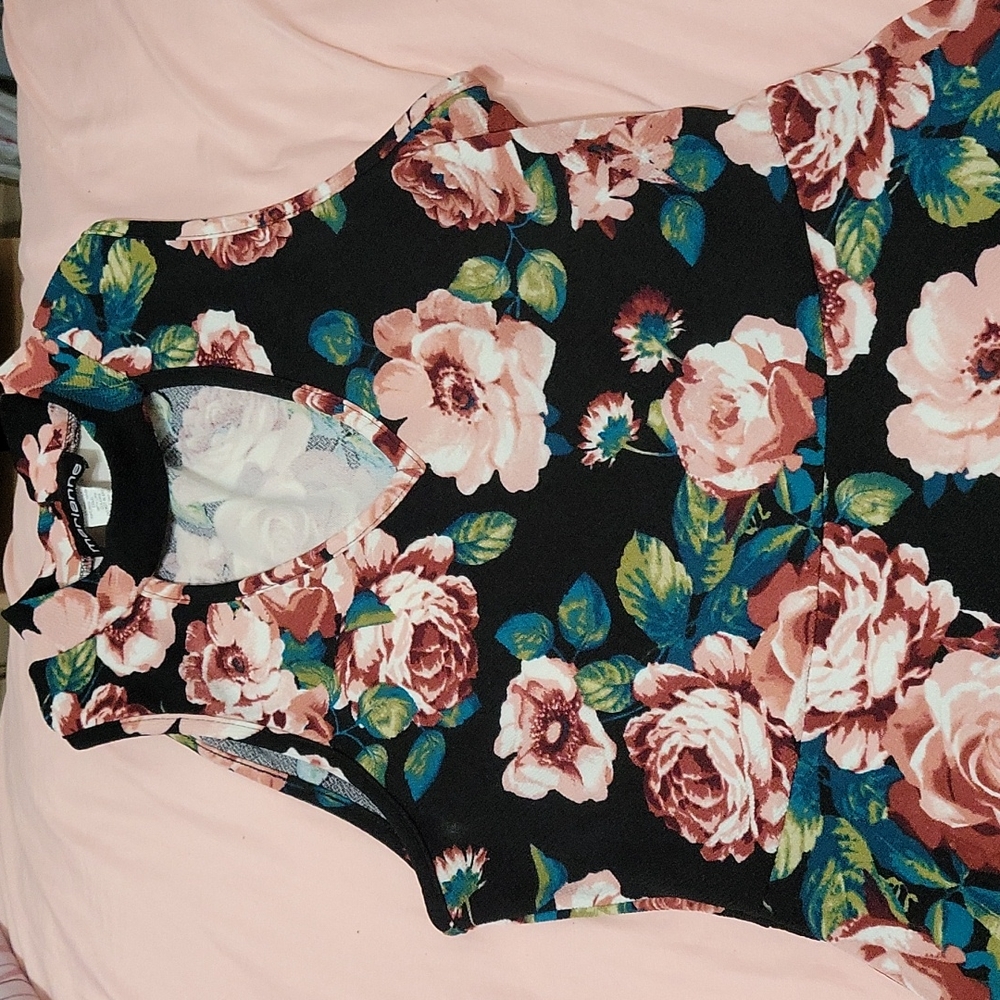 Floral short dress